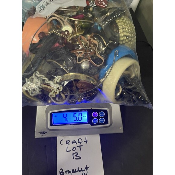 4+ pounds SCRAP JUNK Jewelry Lot Craft Harvest Repurpose salvage Broken - Picture 5 of 5